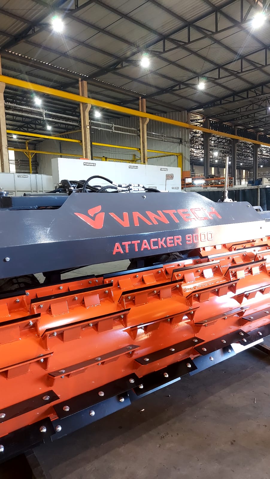 ATTACKER 9000 Vantech — vista lateral